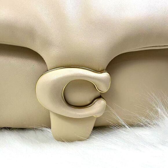 Coach Pillow Tabby Shoulder Bag 26 Crossbody Leather In Gold Ivory NWT C0772 - Picture 7 of 11